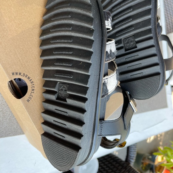 Worn only once - Picture 10 of 10